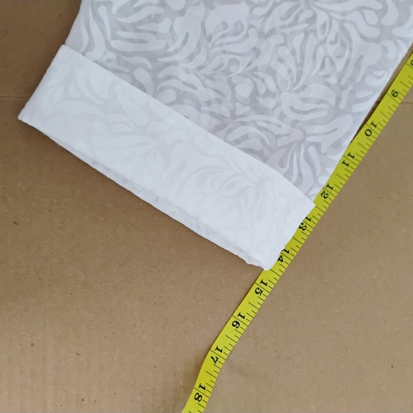 Elegant Carroll Reed  White Sheer Blouse Size 2X  Button V-neck 3/4 Sleeves - Picture 6 of 15